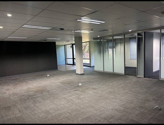 217M² OFFICE TO LET IN MENLYN